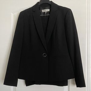 Kasper Suit | Jacket and Skirt | 10P